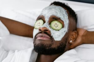 Hidratación facial masculina